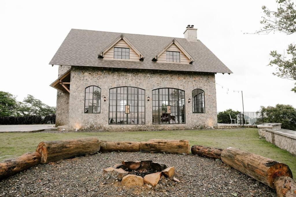 The Old Country Stone House Villa Cebu Ngoại thất bức ảnh