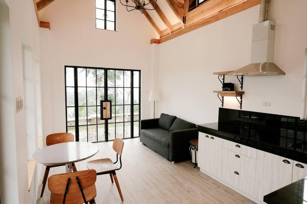 The Old Country Stone House Villa Cebu Ngoại thất bức ảnh